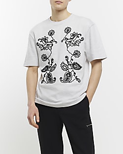Ecru slim fit embroidered floral t-shirt