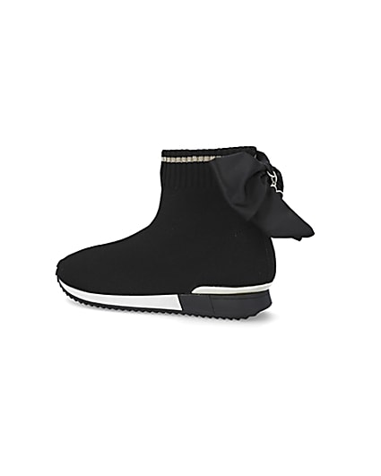 360 degree animation of product Girls black bow knit high top trainers frame-5