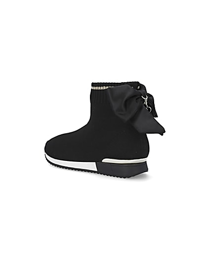 360 degree animation of product Girls black bow knit high top trainers frame-6