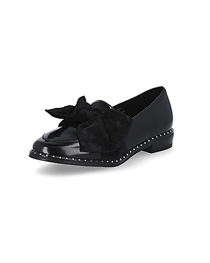 360 degree animation of product Girls black bow patent loafer frame-0
