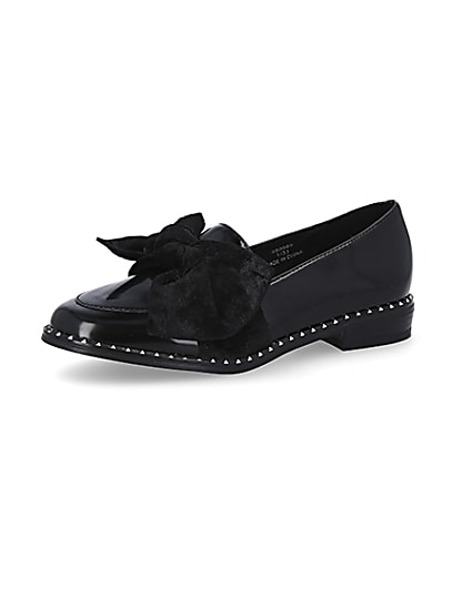 360 degree animation of product Girls black bow patent loafer frame-1