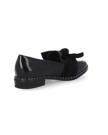360 degree animation of product Girls black bow patent loafer frame-12