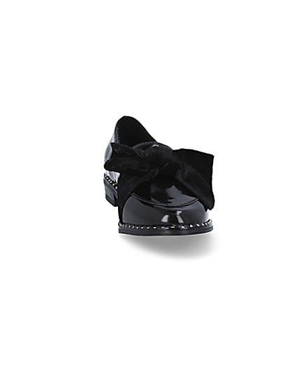 360 degree animation of product Girls black bow patent loafer frame-20