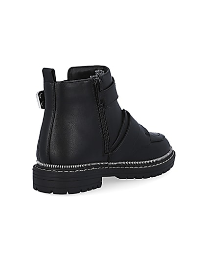 360 degree animation of product Girls black buckle boots frame-12