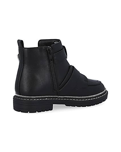360 degree animation of product Girls black buckle boots frame-13