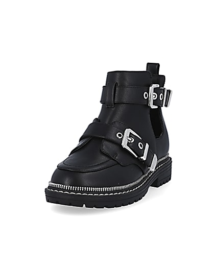 360 degree animation of product Girls black buckle boots frame-23