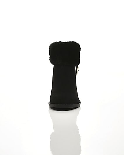 360 degree animation of product Girls black buckle faux fur cuff boots frame-4