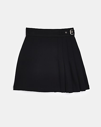 Girls black buckle pleated skirt