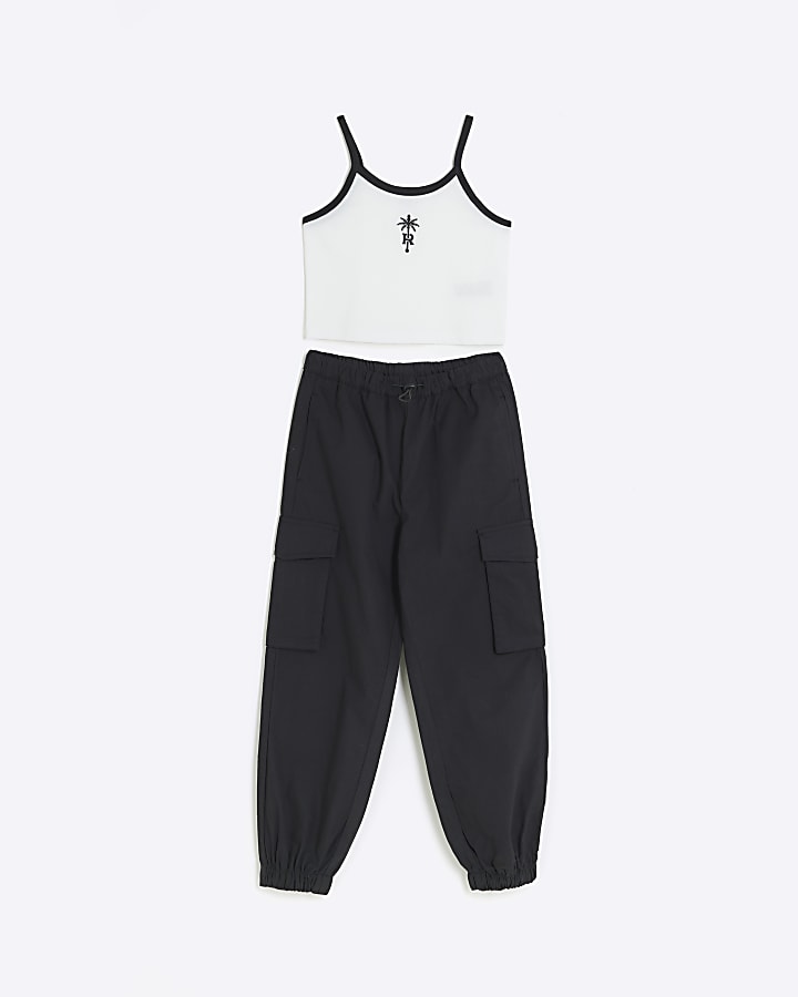 Girls black cami and cargo trousers outfit