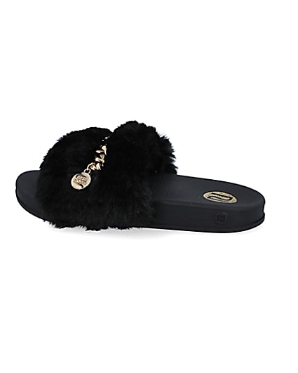 360 degree animation of product Girls black chain faux fur sliders frame-4