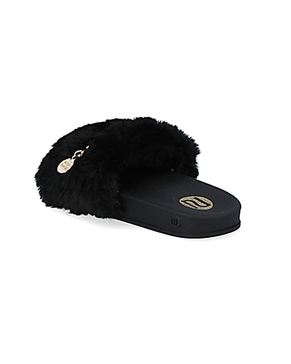 360 degree animation of product Girls black chain faux fur sliders frame-6