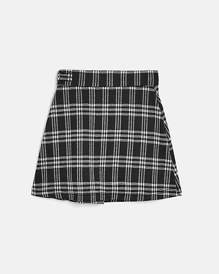 Girls Black Check Buckle Pleated Skirt