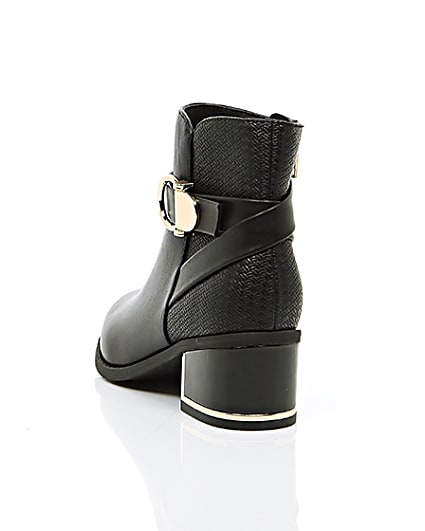 360 degree animation of product Girls black circle buckle block heel boots frame-17
