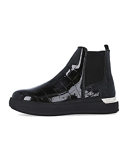 360 degree animation of product Girls Black Croc PU ankle boots frame-2