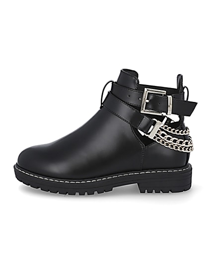 360 degree animation of product Girls black cutout chain clumpy boots frame-3