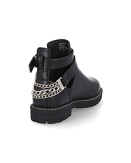 360 degree animation of product Girls black cutout chain clumpy boots frame-11