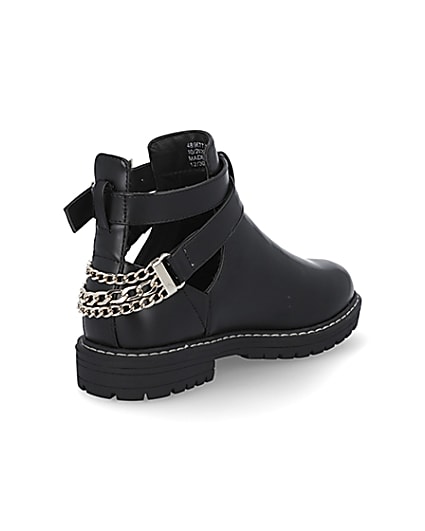 360 degree animation of product Girls black cutout chain clumpy boots frame-12