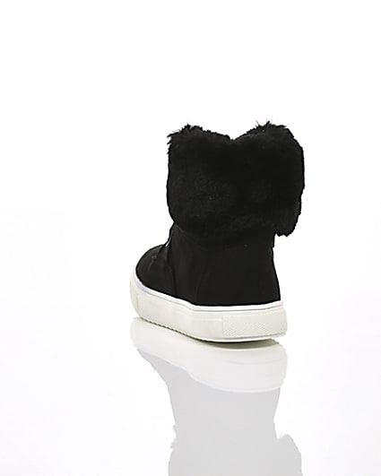 360 degree animation of product Girls black faux fur high top trainers frame-17