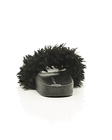 360 degree animation of product Girls black faux fur sliders frame-16