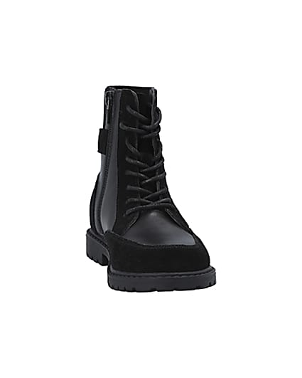 360 degree animation of product Girls black Leather lace up boots frame-20