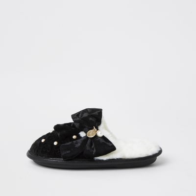 black bow slippers