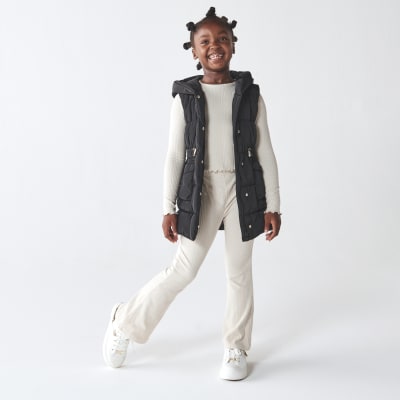 Girls black padded hooded gilet