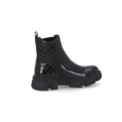 360 degree animation of product Girls black patent ankle boots frame-13