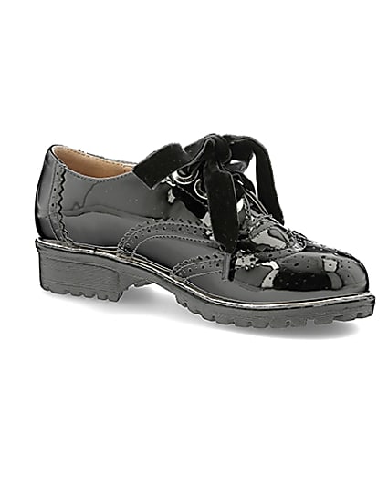 360 degree animation of product Girls black patent brogue shoes frame-17