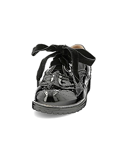 360 degree animation of product Girls black patent brogue shoes frame-22