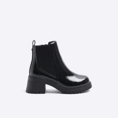 Girls patent 2024 chelsea boots