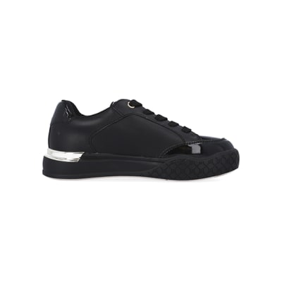 360 degree animation of product Girls black patent lace up plimsolls frame-15