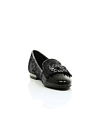 360 degree animation of product Girls black patent sequin brooch shoes frame-5