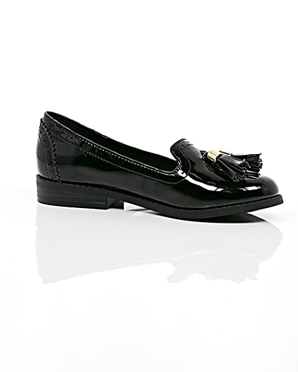 360 degree animation of product Girls black patent tassel brogue loafers frame-8