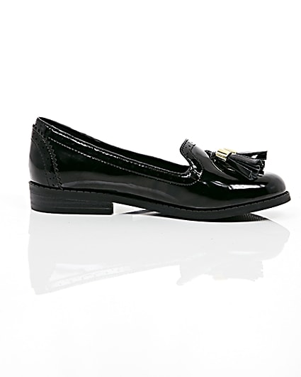 360 degree animation of product Girls black patent tassel brogue loafers frame-9