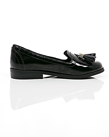 360 degree animation of product Girls black patent tassel brogue loafers frame-10