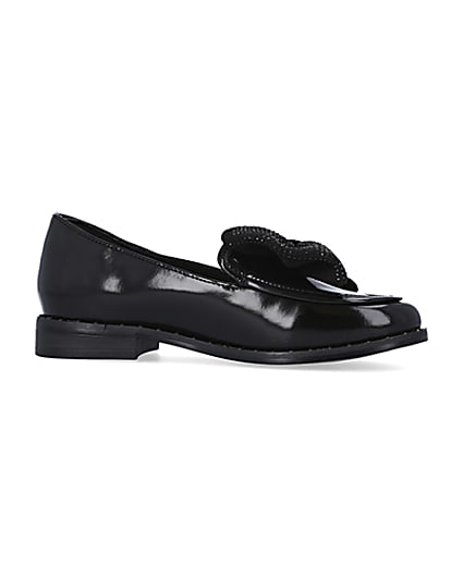360 degree animation of product Girls black PU diamante bow loafers frame-16