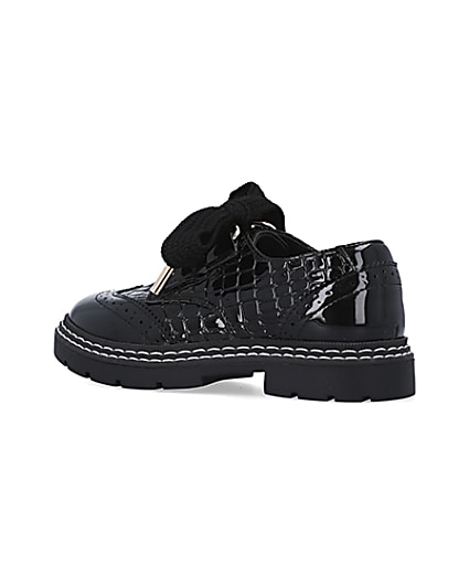 360 degree animation of product Girls black PU lace up brogues frame-5