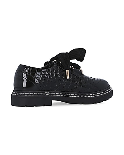360 degree animation of product Girls black PU lace up brogues frame-13
