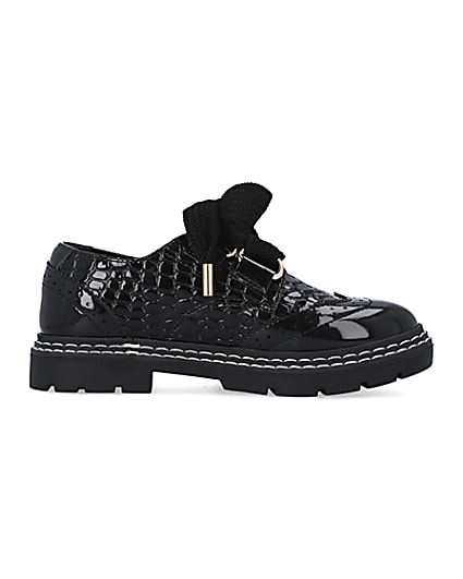 360 degree animation of product Girls black PU lace up brogues frame-15
