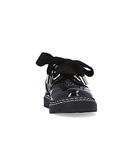 360 degree animation of product Girls black PU lace up brogues frame-20
