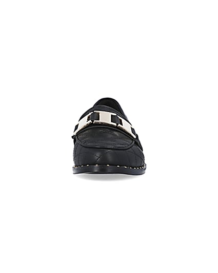 360 degree animation of product Girls Black PU Quilted Loafers frame-21