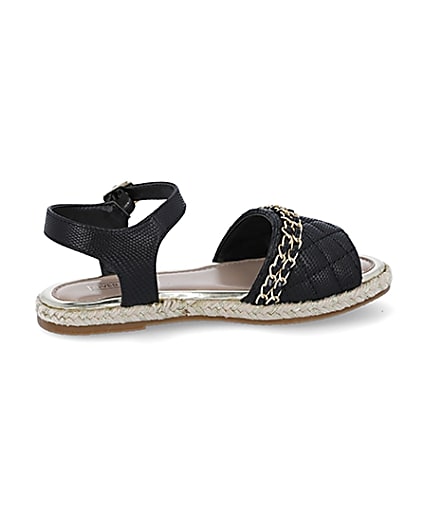 360 degree animation of product Girls black quilted chain sandals frame-14