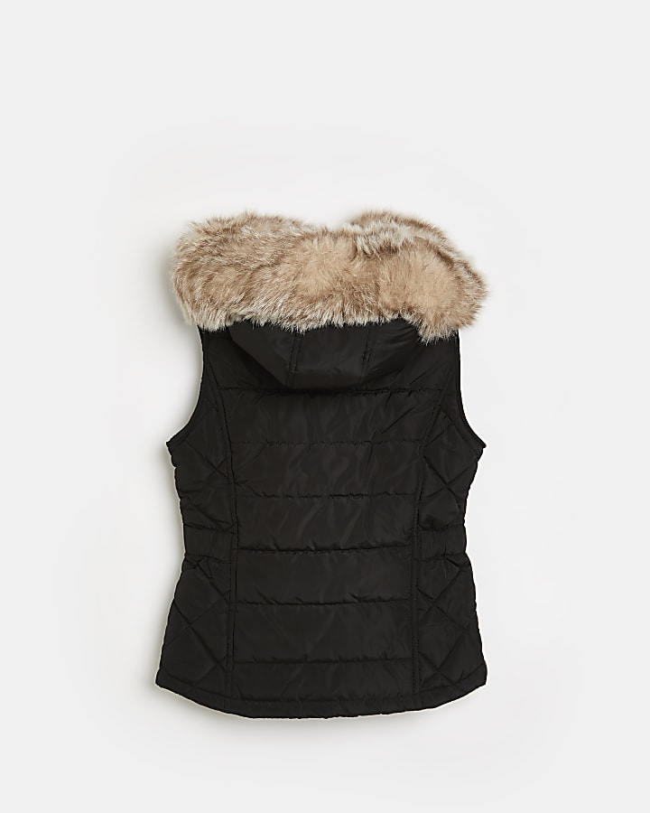 Girls black quilted gilet