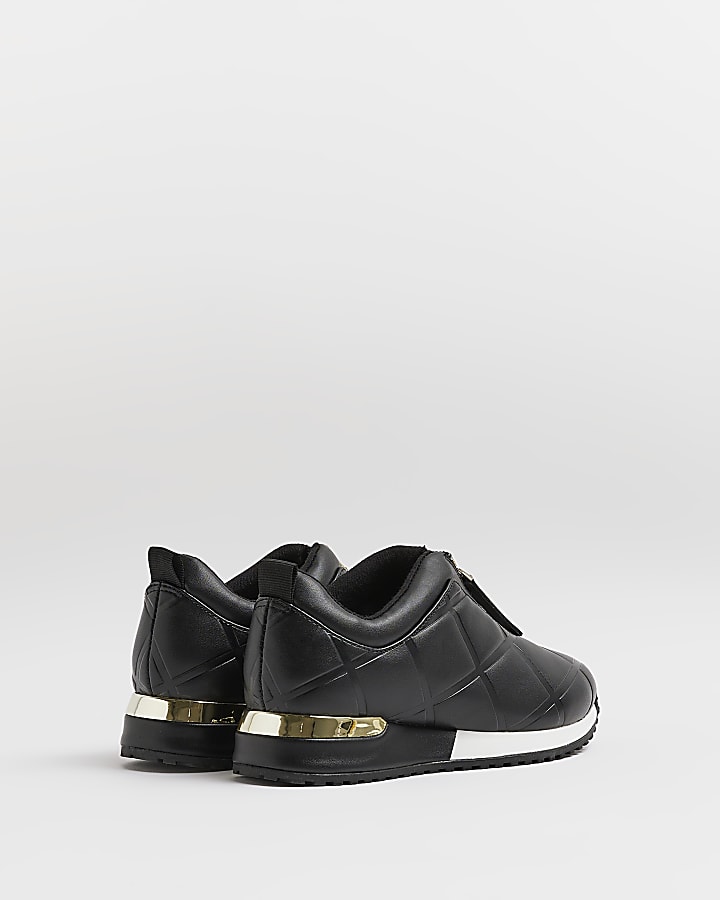 Girls black quilted zip runner trainers