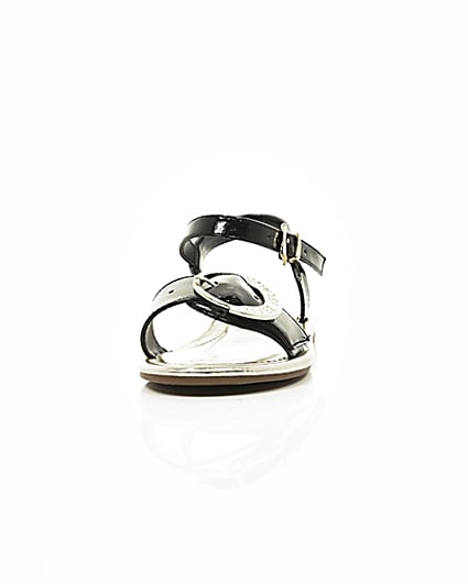 360 degree animation of product Girls black RI buckle sandals frame-3