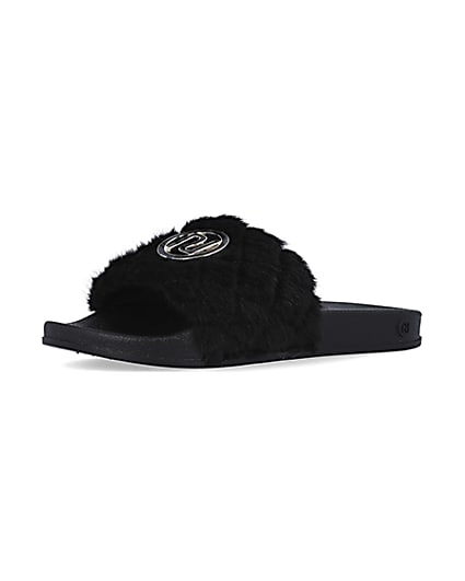 360 degree animation of product Girls black RI quilted faux fur sliders frame-1