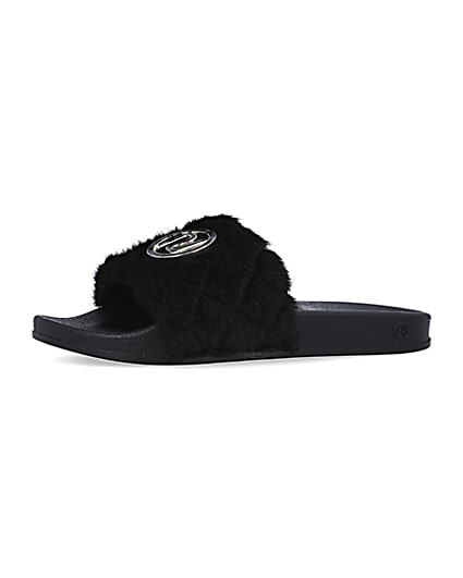 360 degree animation of product Girls black RI quilted faux fur sliders frame-2