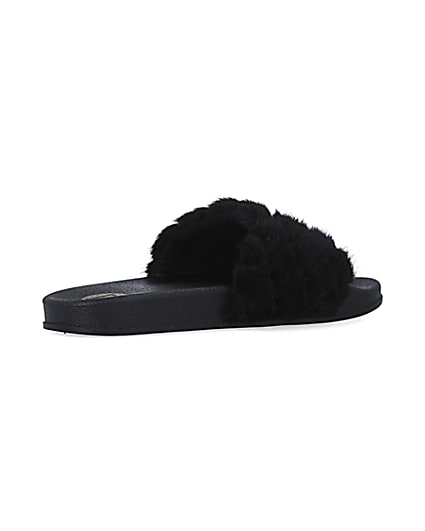 360 degree animation of product Girls black RI quilted faux fur sliders frame-13