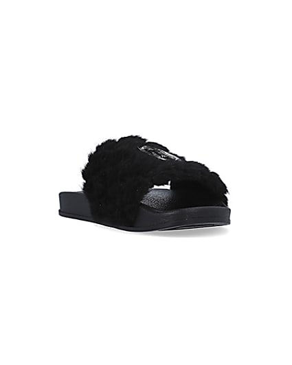 360 degree animation of product Girls black RI quilted faux fur sliders frame-19