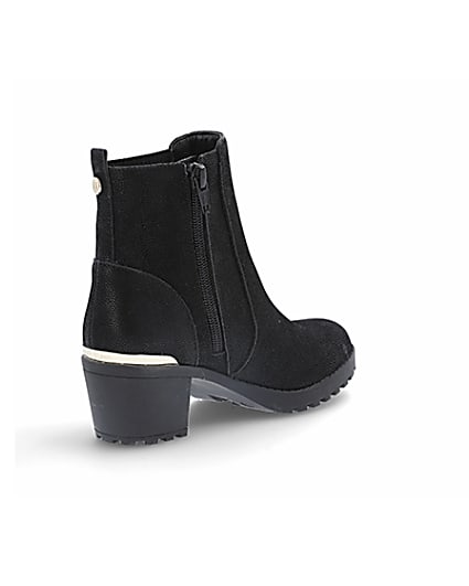 360 degree animation of product Girls black ribbed heeled boots frame-12